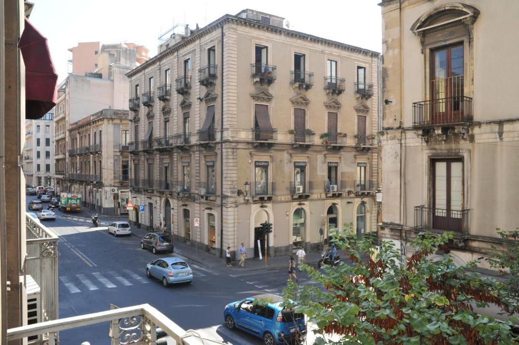 Catania Centro Rooms Екстер'єр фото